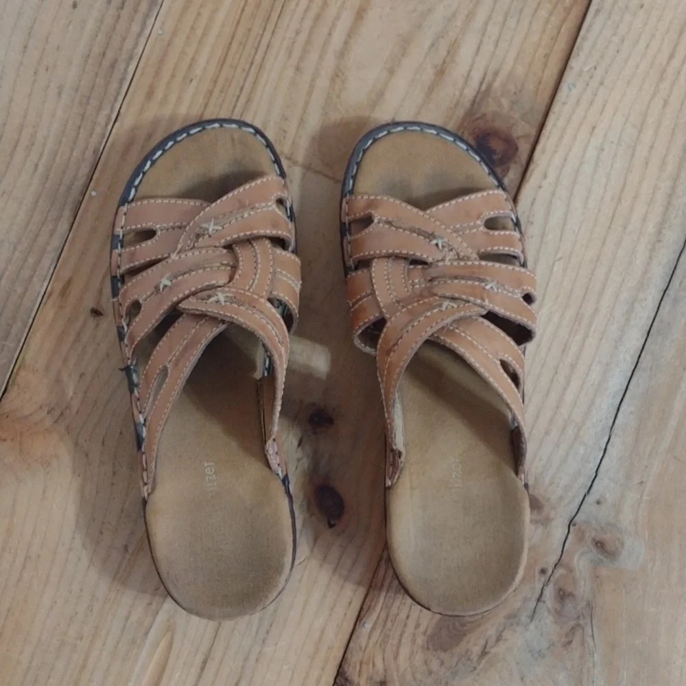 Naturalizer Teles Tan Leather Slip On Sandals Szie 8M